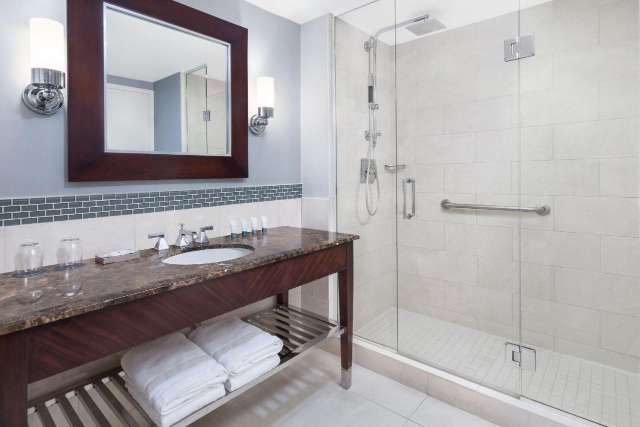 Hotel The Westin Washington National Harbor Esterno foto